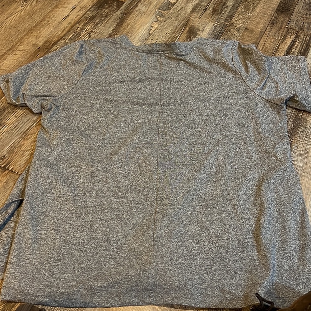 Grey t-shirt - Picture 5 of 5
